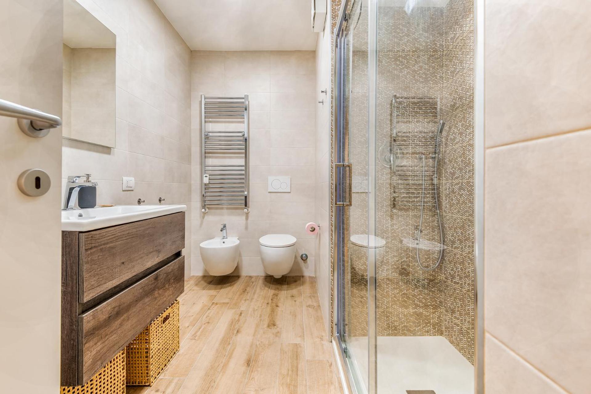 High-class Porta Venezia Flat Via Salvini * Milan