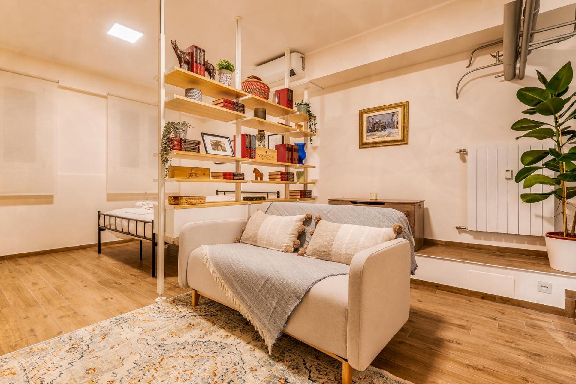 High-class Porta Venezia Flat Via Salvini * Milan