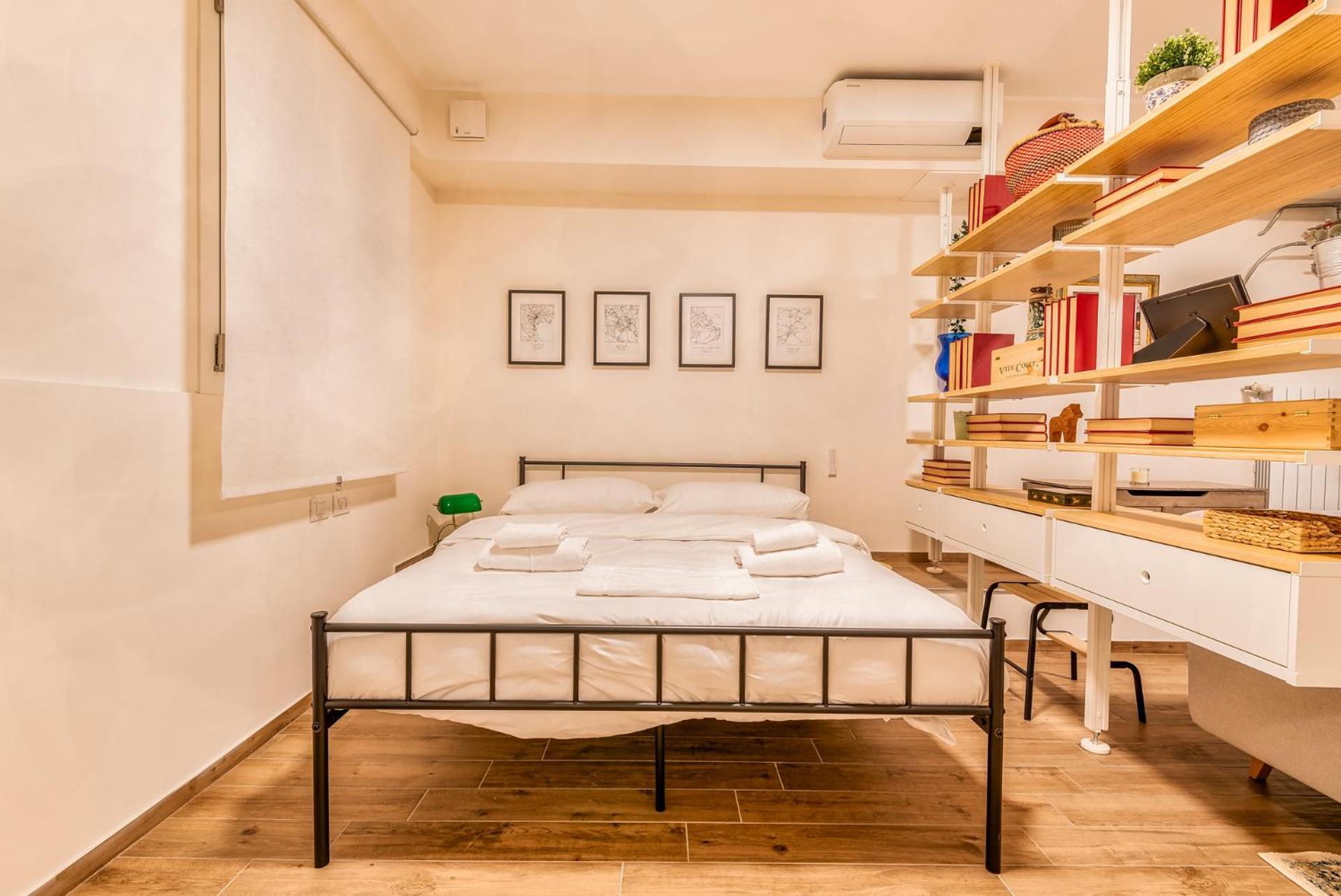 High-class Porta Venezia Flat Via Salvini